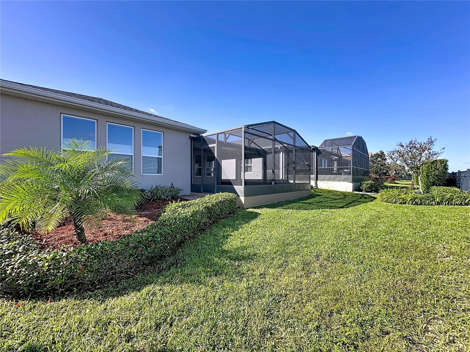 CASCADES OF GROVELAND (TRILOGY) - Residential