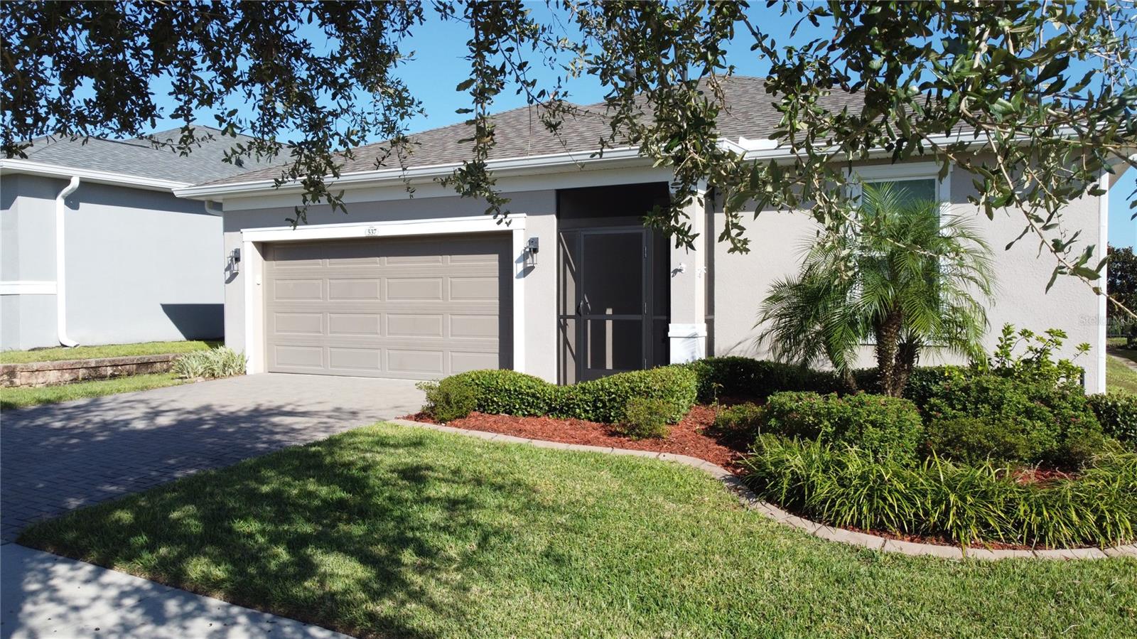 CASCADES OF GROVELAND (TRILOGY) - Residential