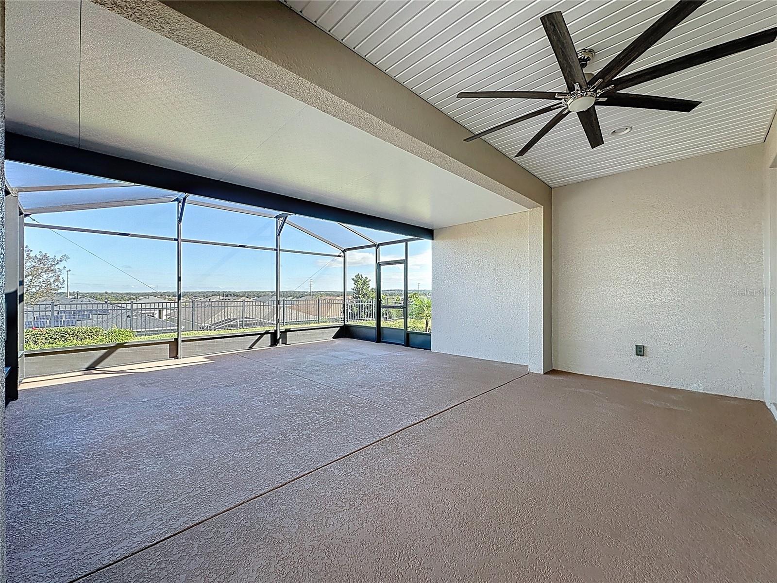 CASCADES OF GROVELAND (TRILOGY) - Residential