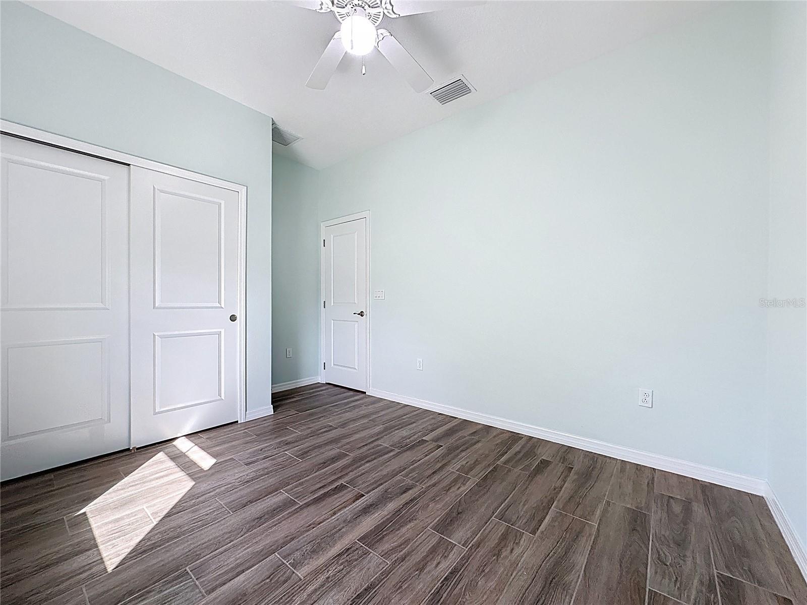 CASCADES OF GROVELAND (TRILOGY) - Residential