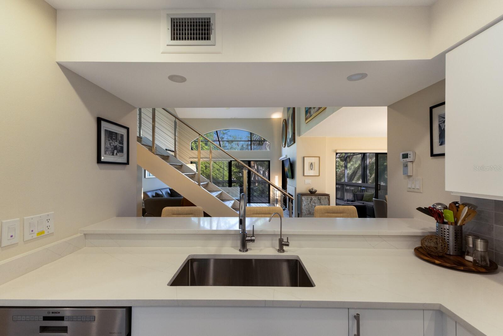 LANDINGS TREEHOUSE - Residential