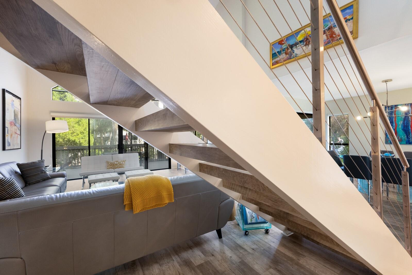 LANDINGS TREEHOUSE - Residential