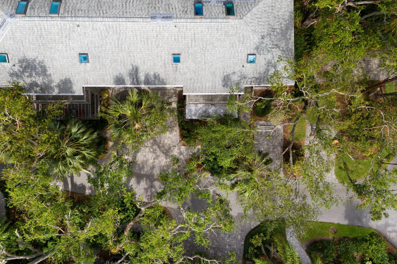 LANDINGS TREEHOUSE - Residential