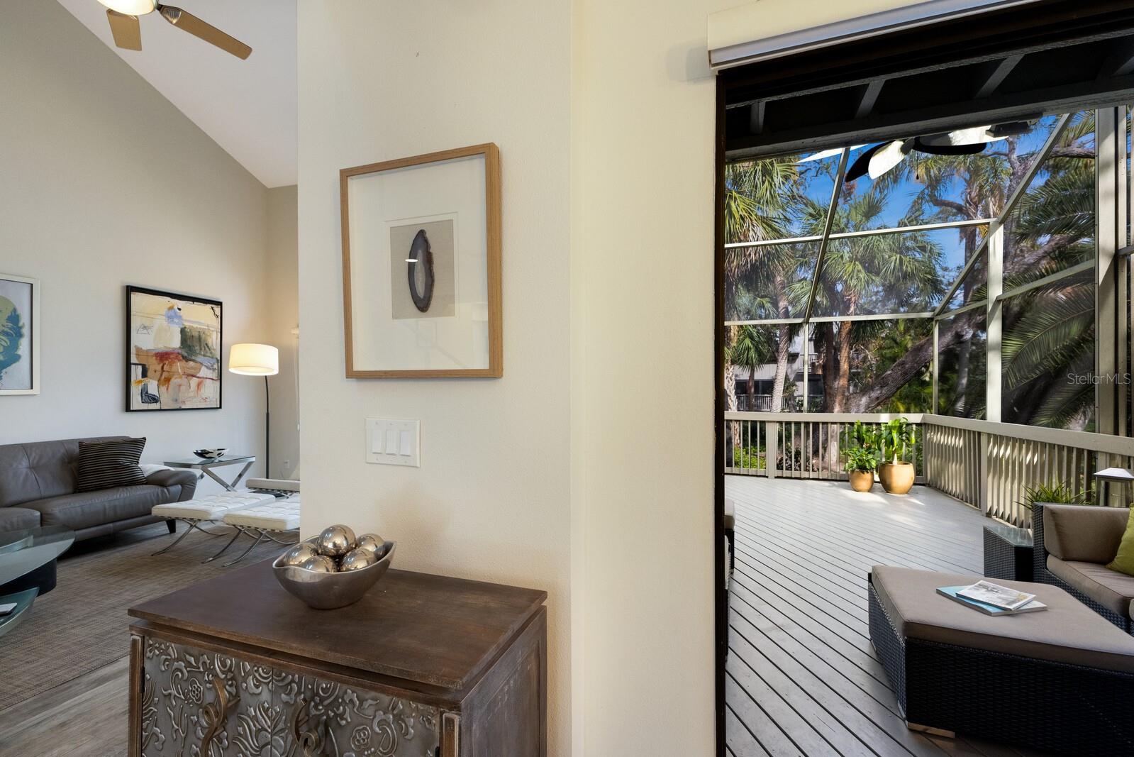 LANDINGS TREEHOUSE - Residential