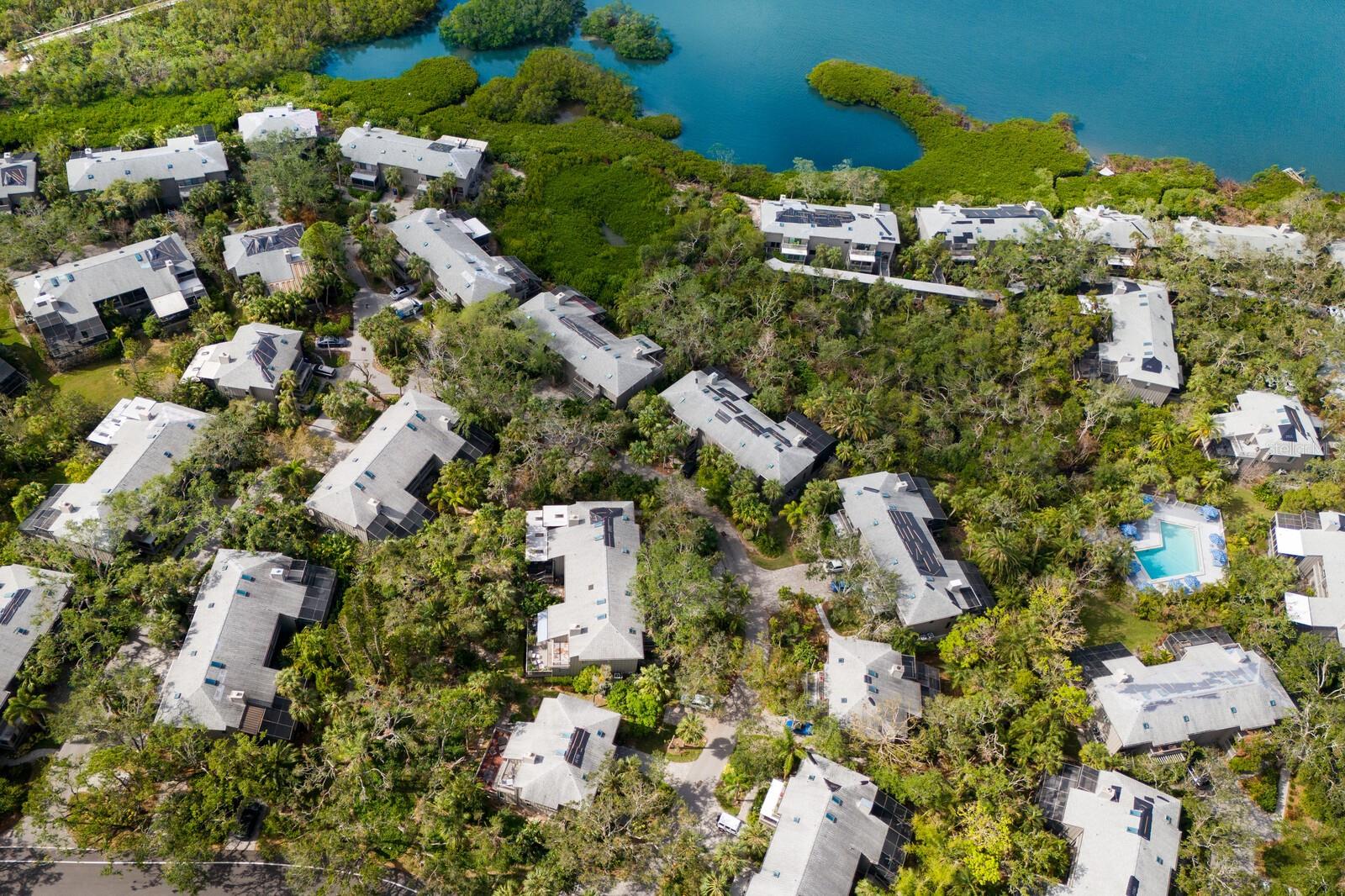 LANDINGS TREEHOUSE - Residential