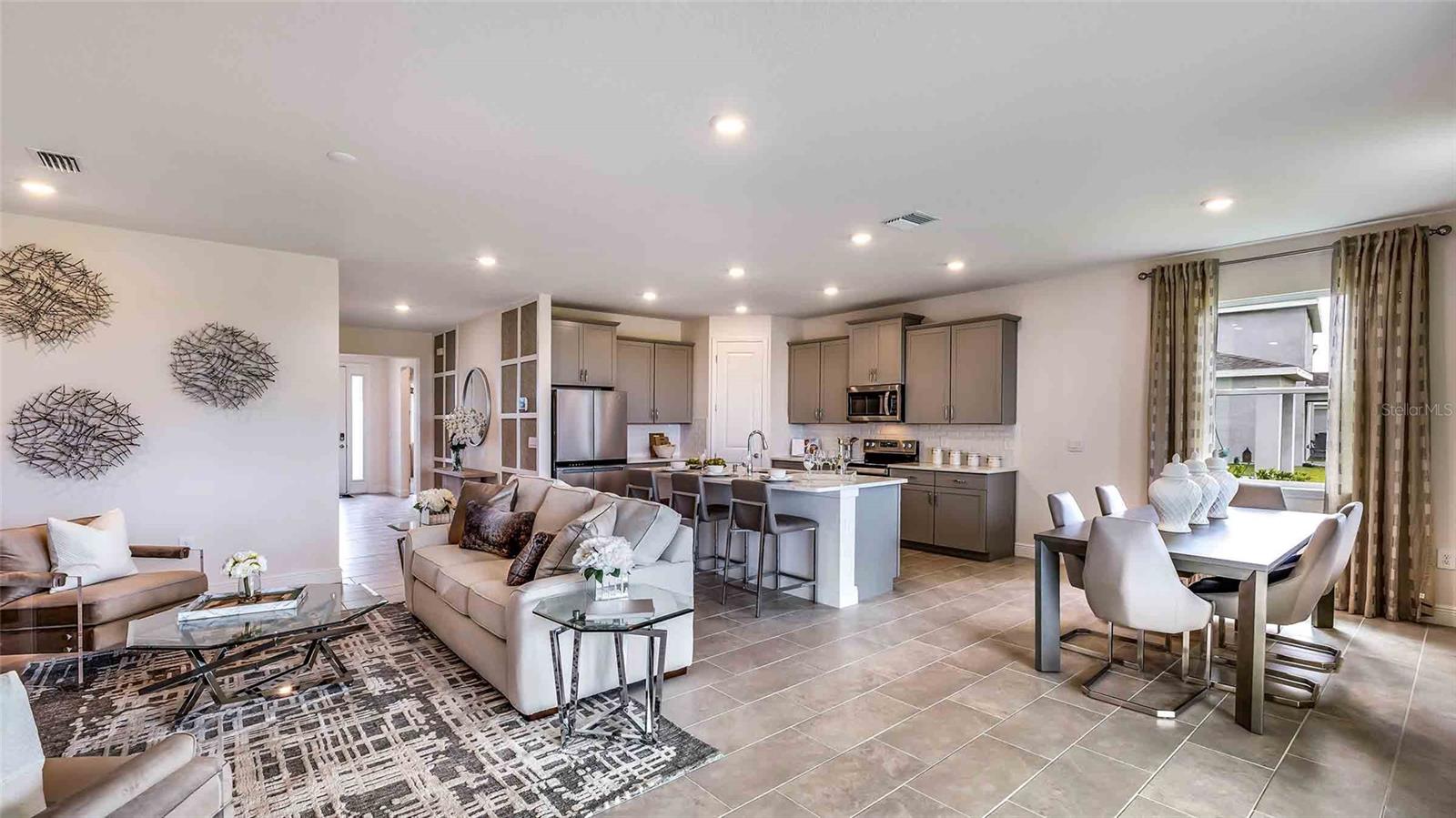 STAR FARMS AT LAKEWOOD RANCH - Residential