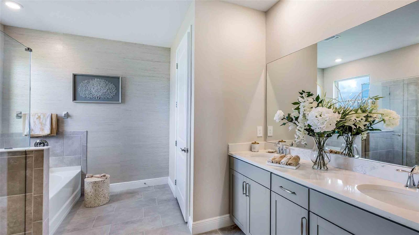 STAR FARMS AT LAKEWOOD RANCH - Residential