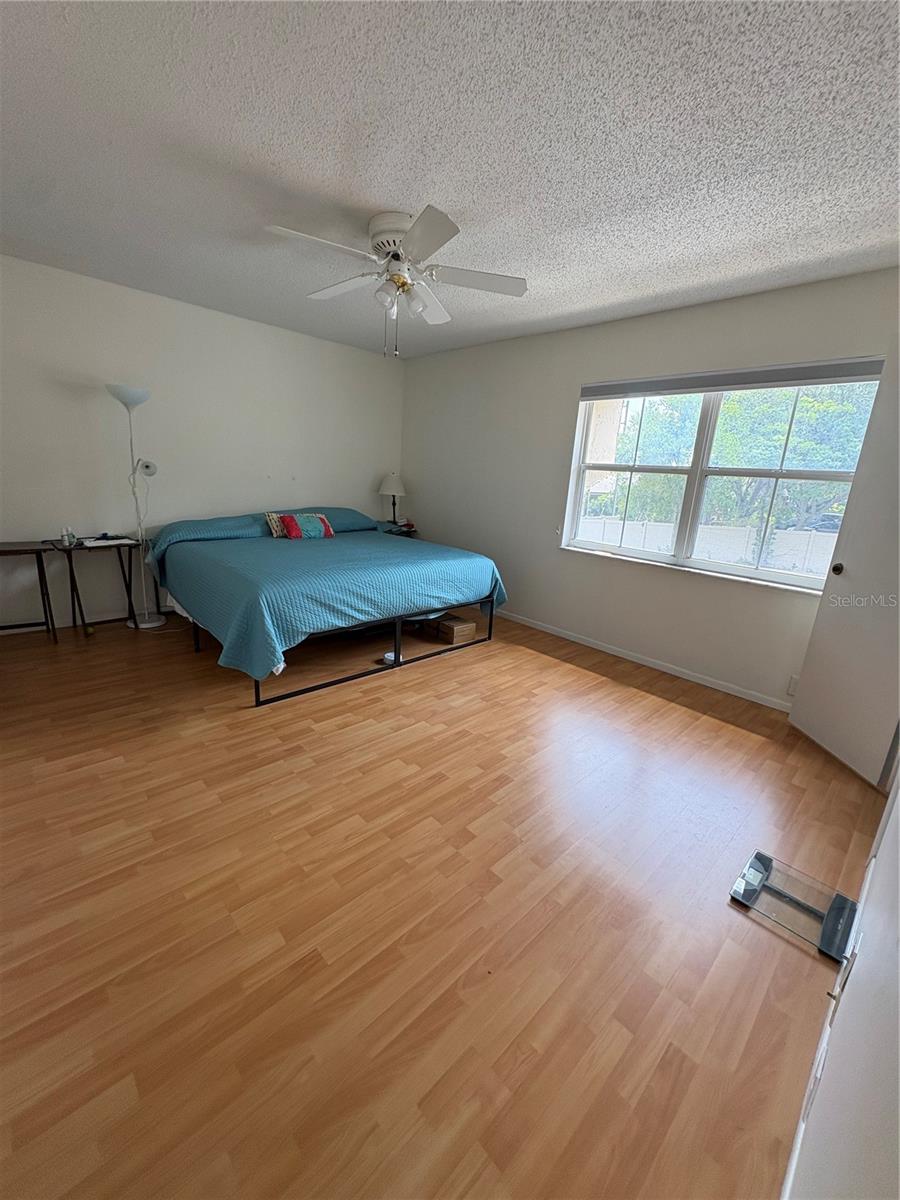 WINDMEADOWS VILLAGE 4 - Residential
