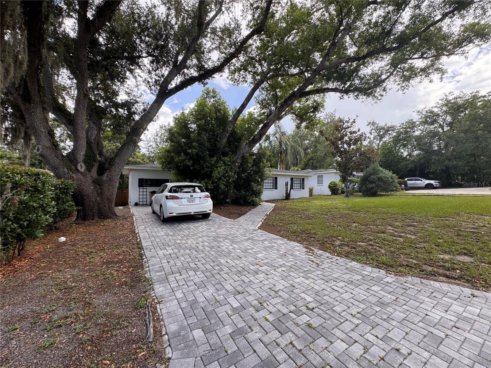 TEMPLE TERRACE ESTATES - Residential
