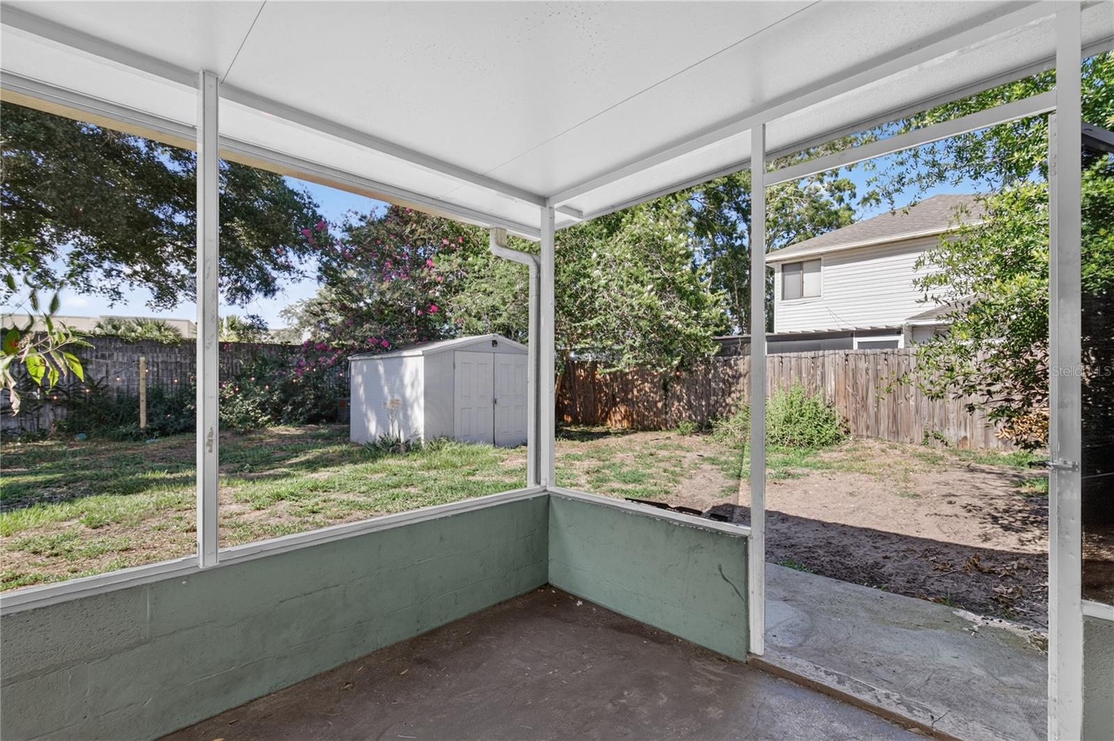 MOUNT DORA VILLAGE GROVE UNIT 01 - Residential