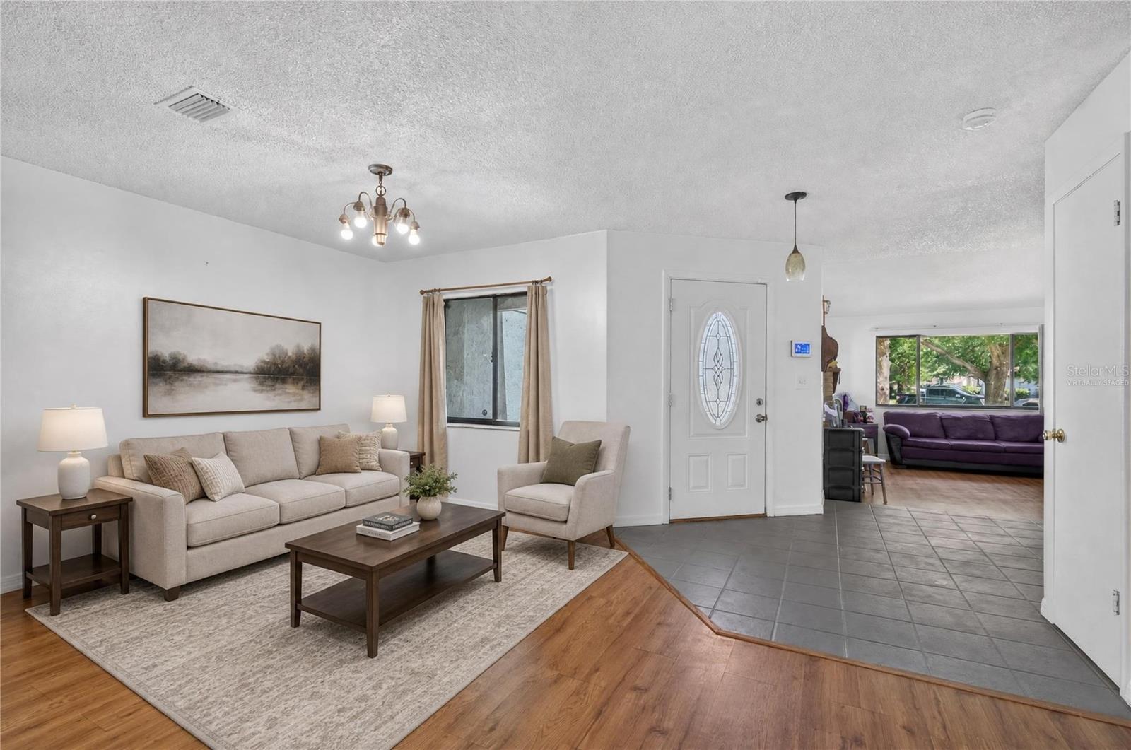 MOUNT DORA VILLAGE GROVE UNIT 01 - Residential