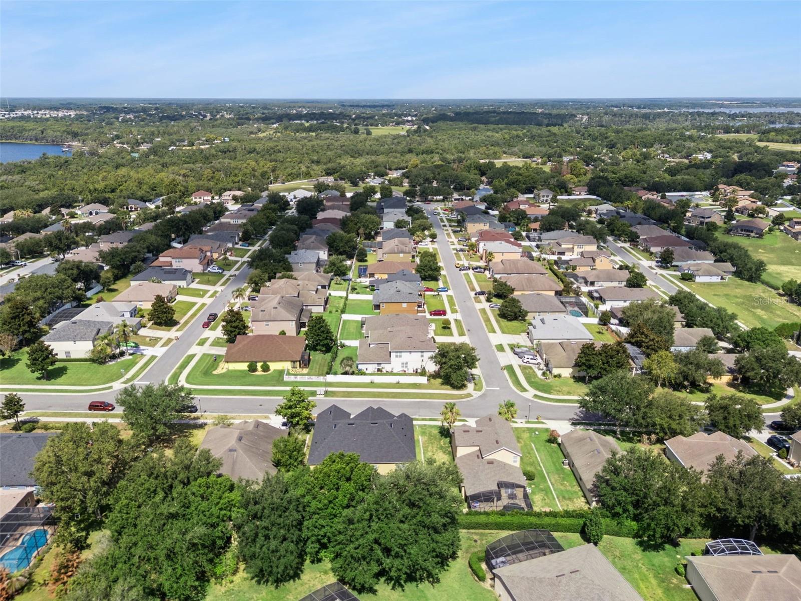 OVERLOOK AT LAKE LOUISA - Residential