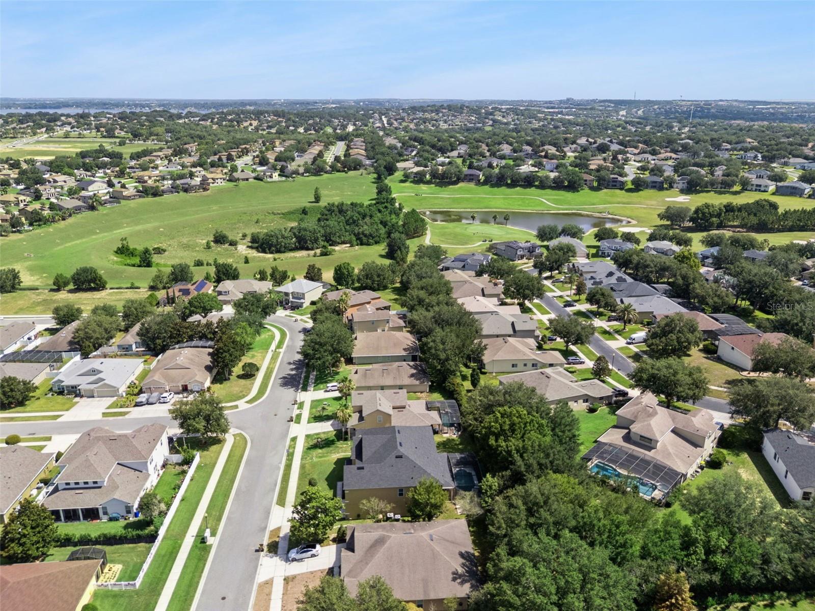 OVERLOOK AT LAKE LOUISA - Residential