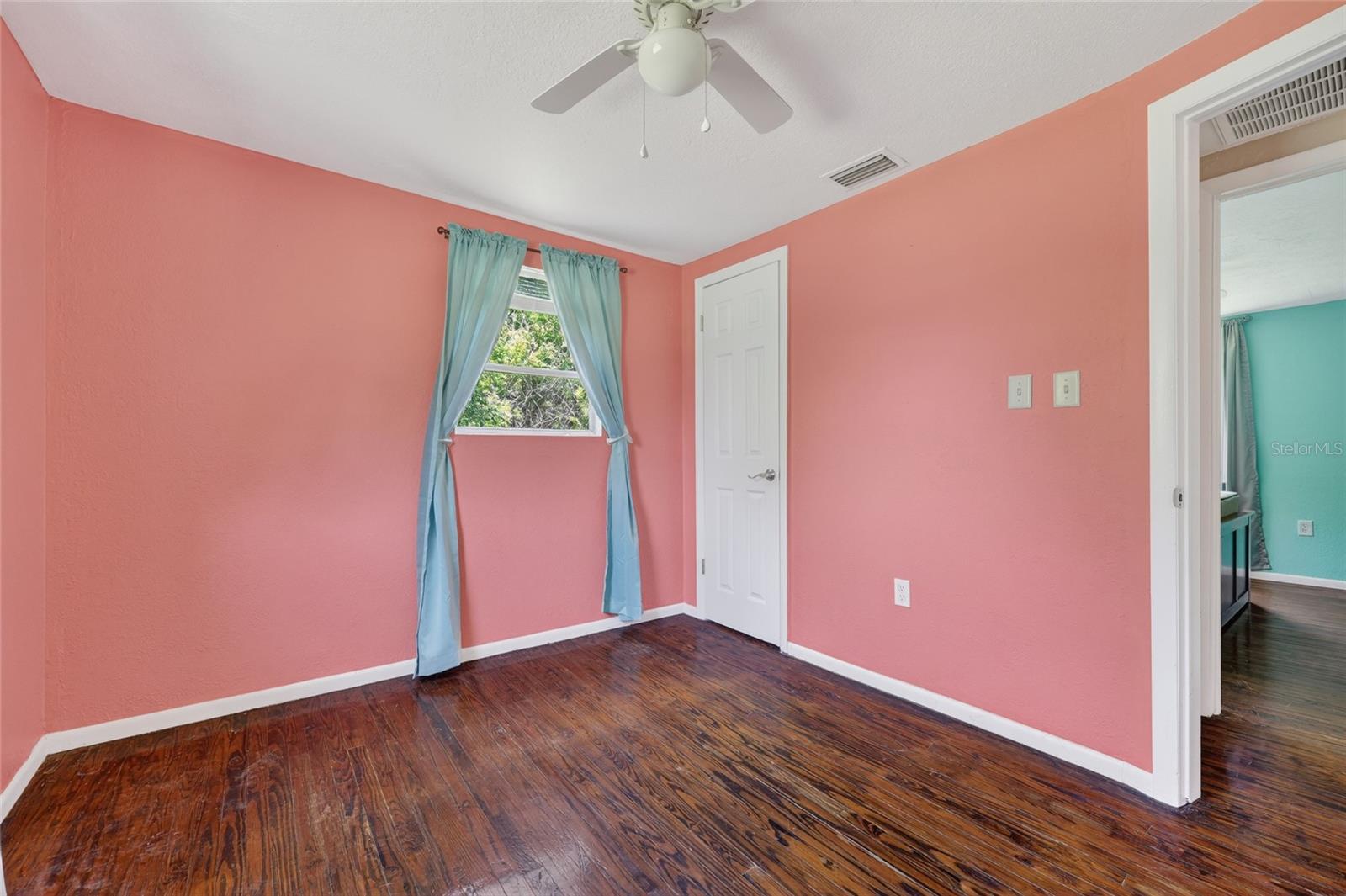 PETTIT PARK - Residential