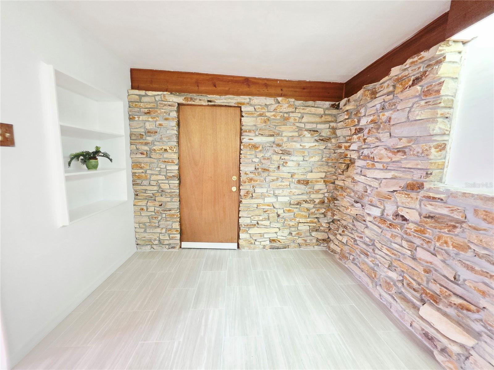 EASTWOOD TERRACE 1ST ADD - Residential
