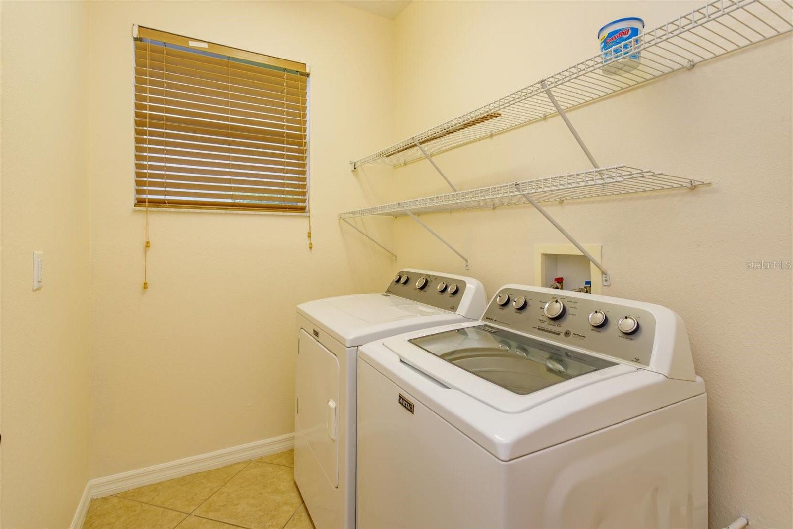 SIGNATURE LKS-PCL 01B - Residential
