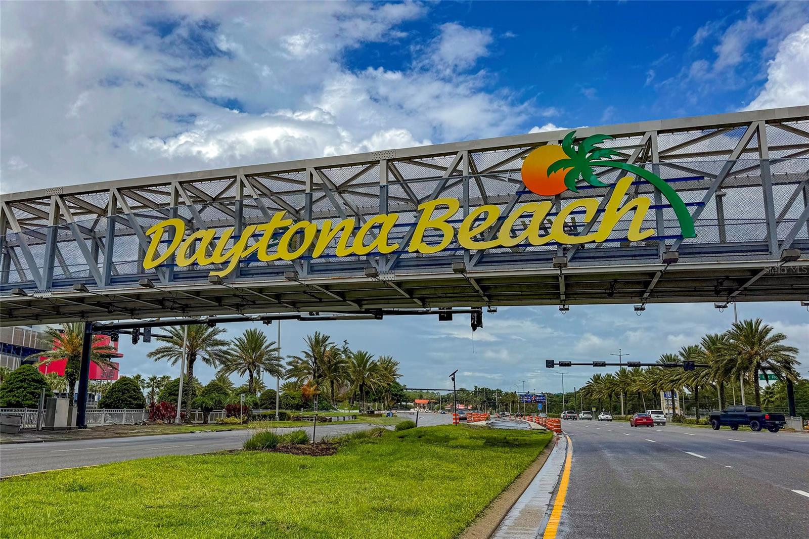 Welcome to Daytona Beach Resort & Conference Center! This oceanfront condo-hotel unit offers a great opportunity for personal use, vacation getaway, or investment. Located directly on the beach, the property provides convenient access to Daytona Beach, restaurants, shopping, entertainment, and major attractions. Enjoy the coastal lifestyle with resort-style amenities and beautiful oceanfront surroundings. Buyer and buyer’s agent must independently verify all information, including room measurements, HOA/COA fees, rental restrictions, pet restrictions, amenities, and any association rules. Information is believed to be accurate but is not guaranteed.