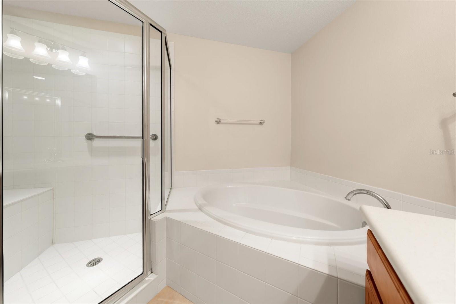 COACHMAN RESERVE CONDO - Residential