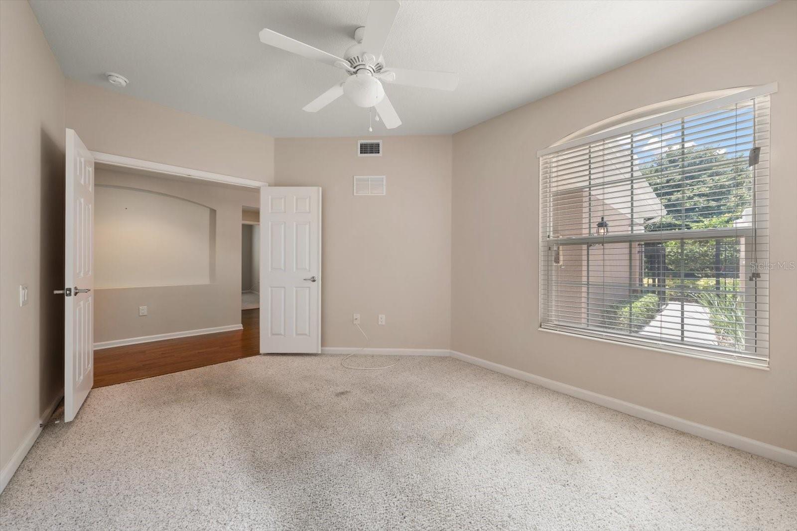 COACHMAN RESERVE CONDO - Residential
