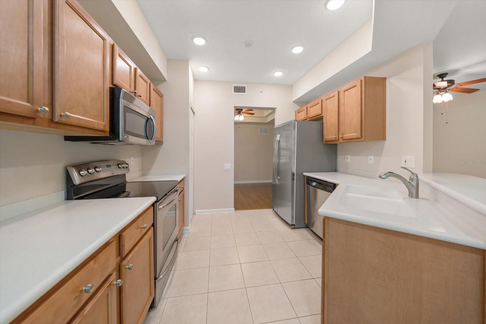 COACHMAN RESERVE CONDO - Residential