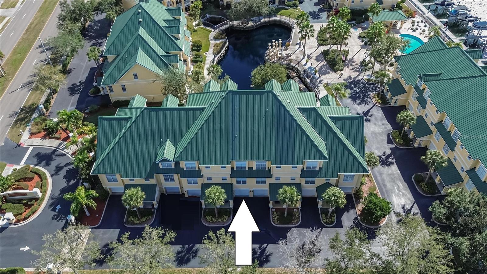 SUNSET BAY TOWNHOMES - Residential Lease