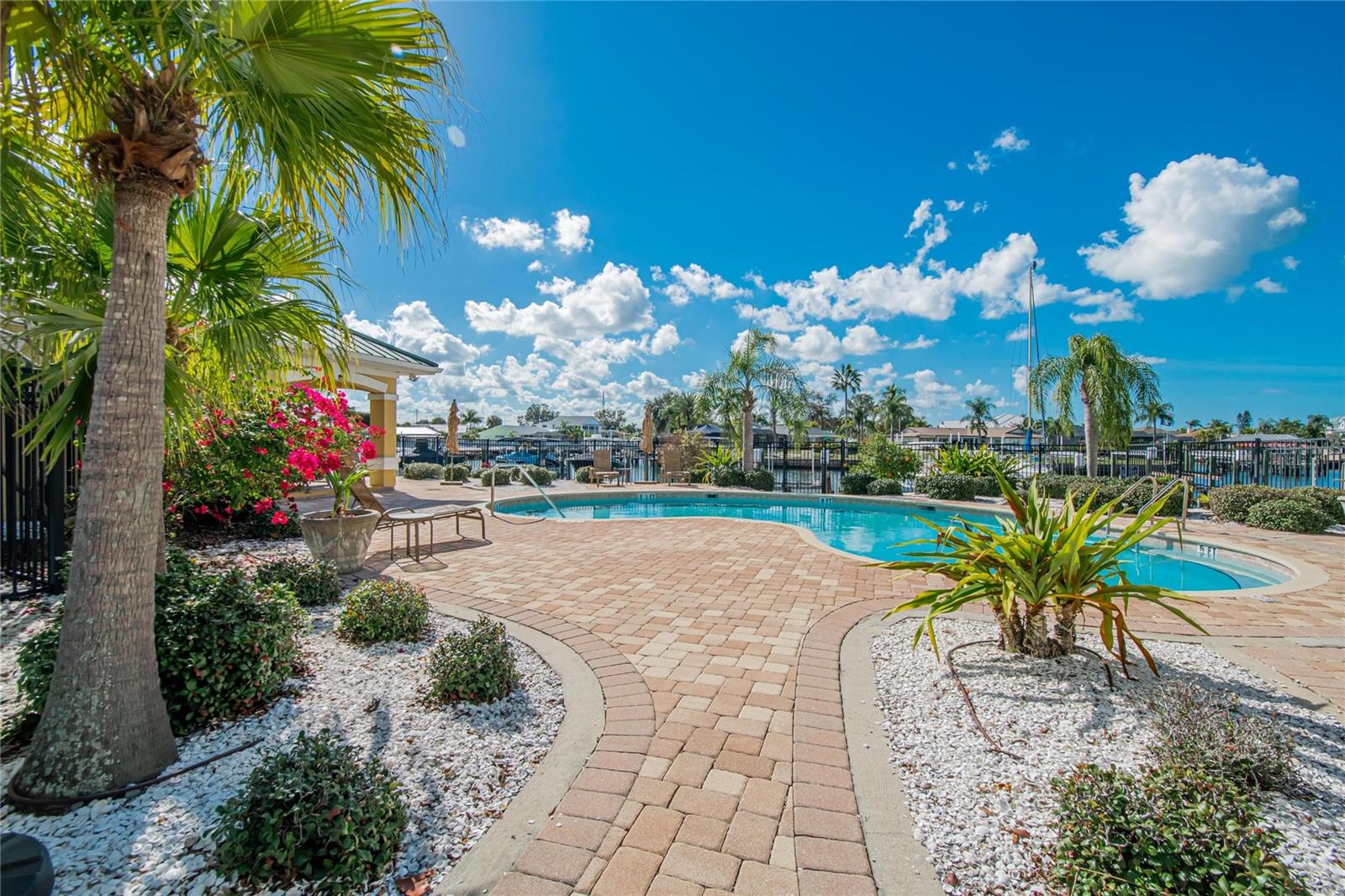 SUNSET BAY TOWNHOMES - Residential Lease