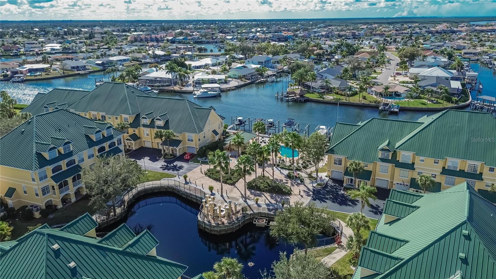 SUNSET BAY TOWNHOMES - Residential Lease