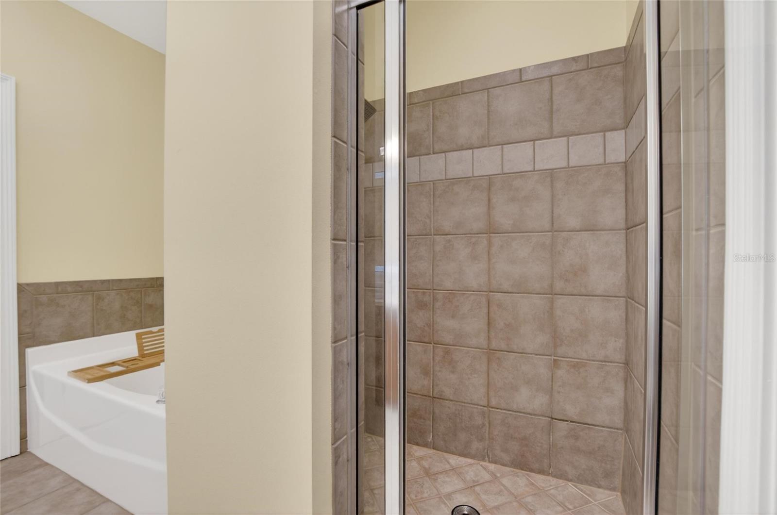SUNSET BAY TOWNHOMES - Residential Lease