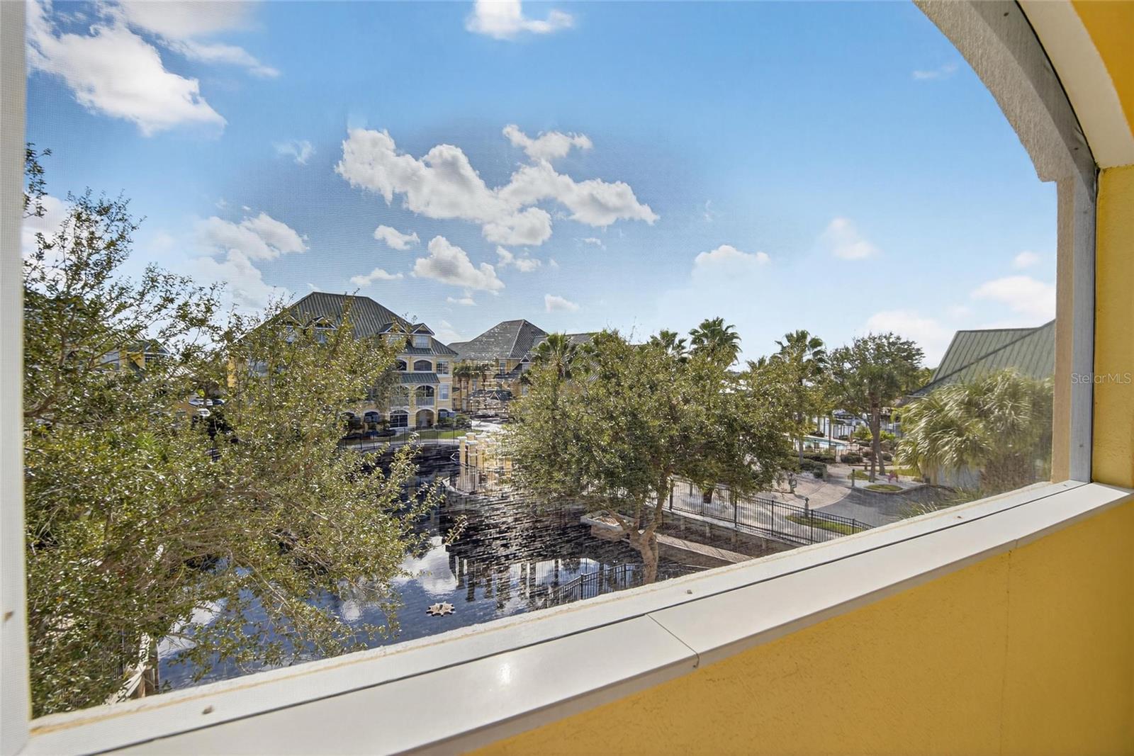 SUNSET BAY TOWNHOMES - Residential Lease