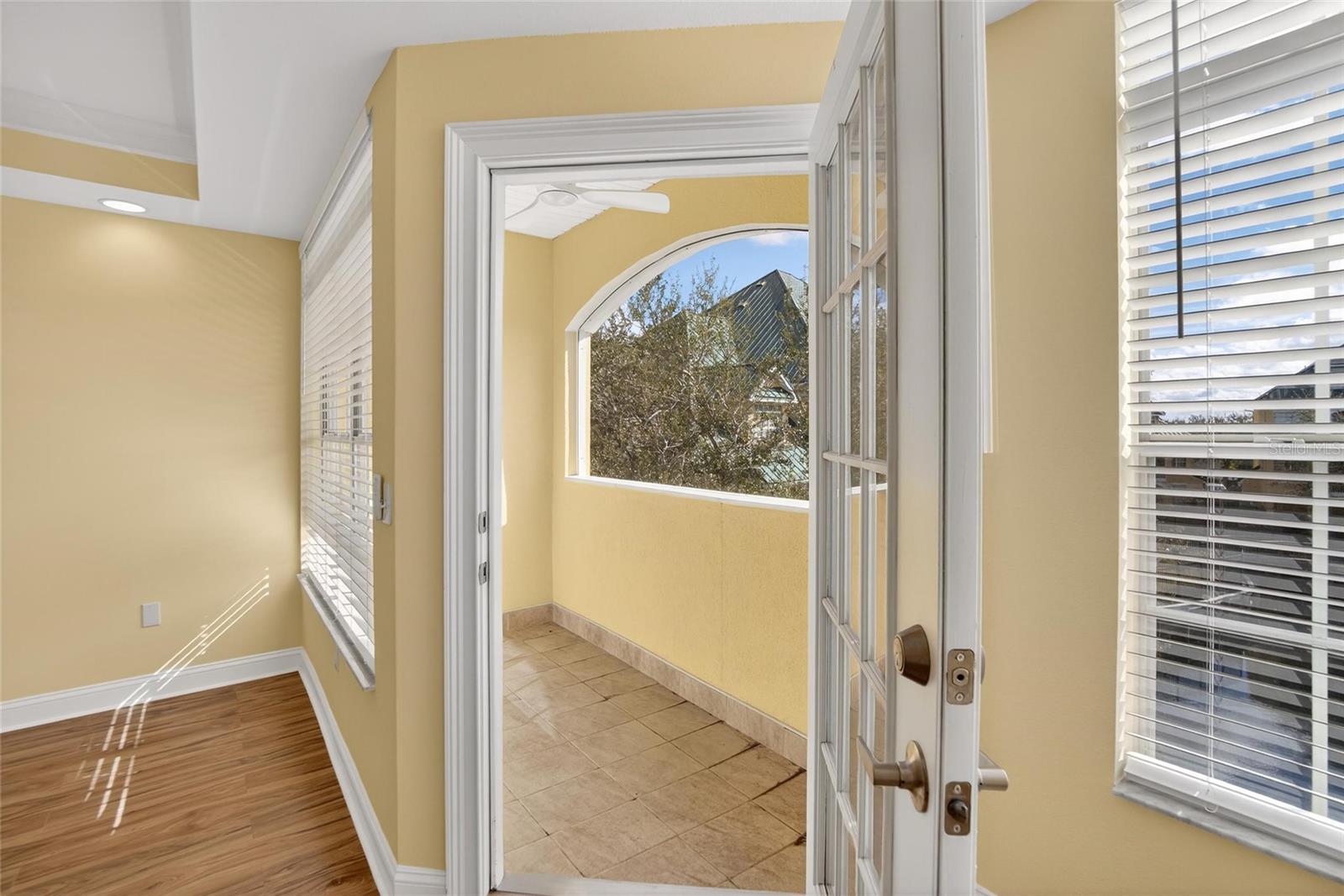 SUNSET BAY TOWNHOMES - Residential Lease