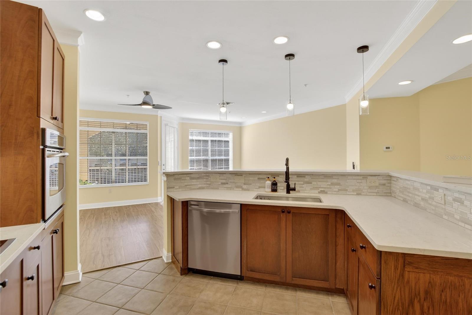 SUNSET BAY TOWNHOMES - Residential Lease