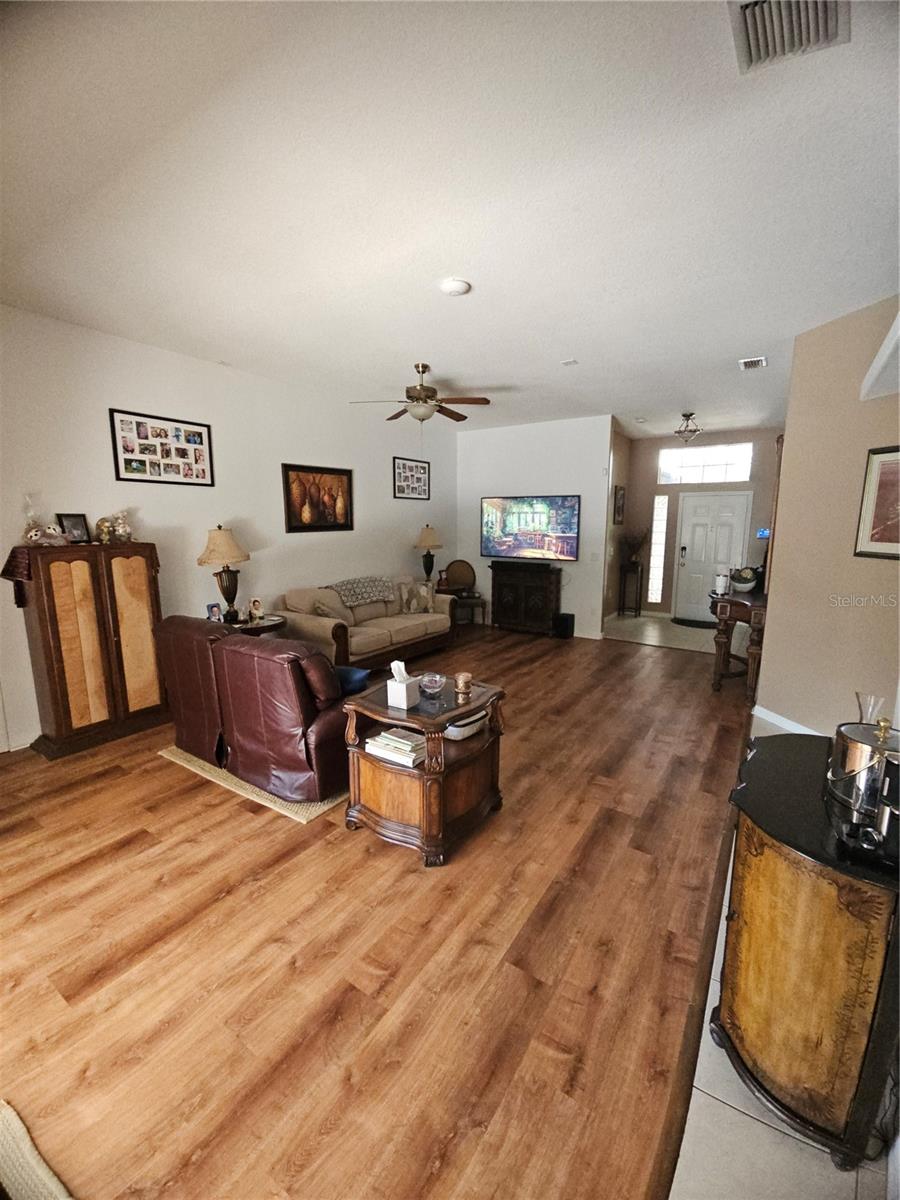 LAKE SARASOTA - Residential