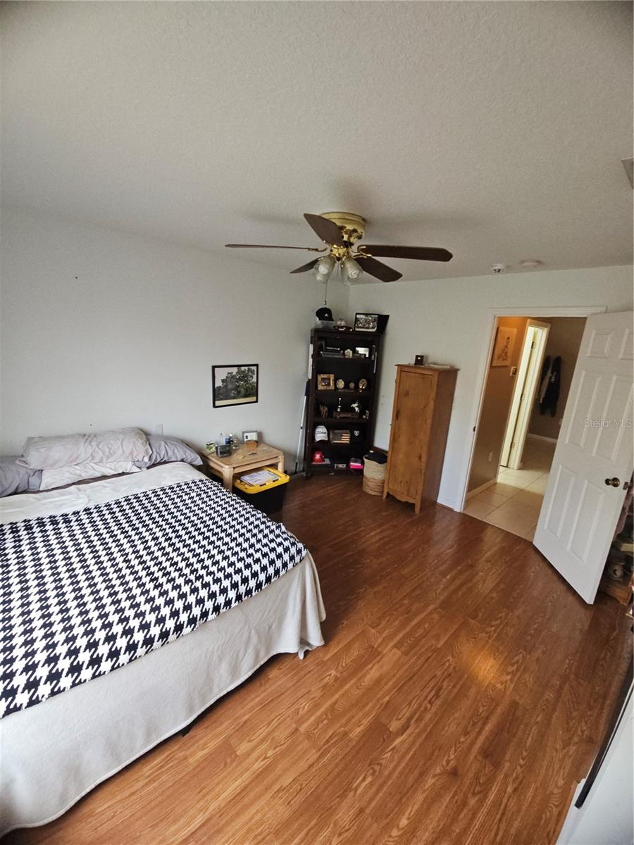 LAKE SARASOTA - Residential