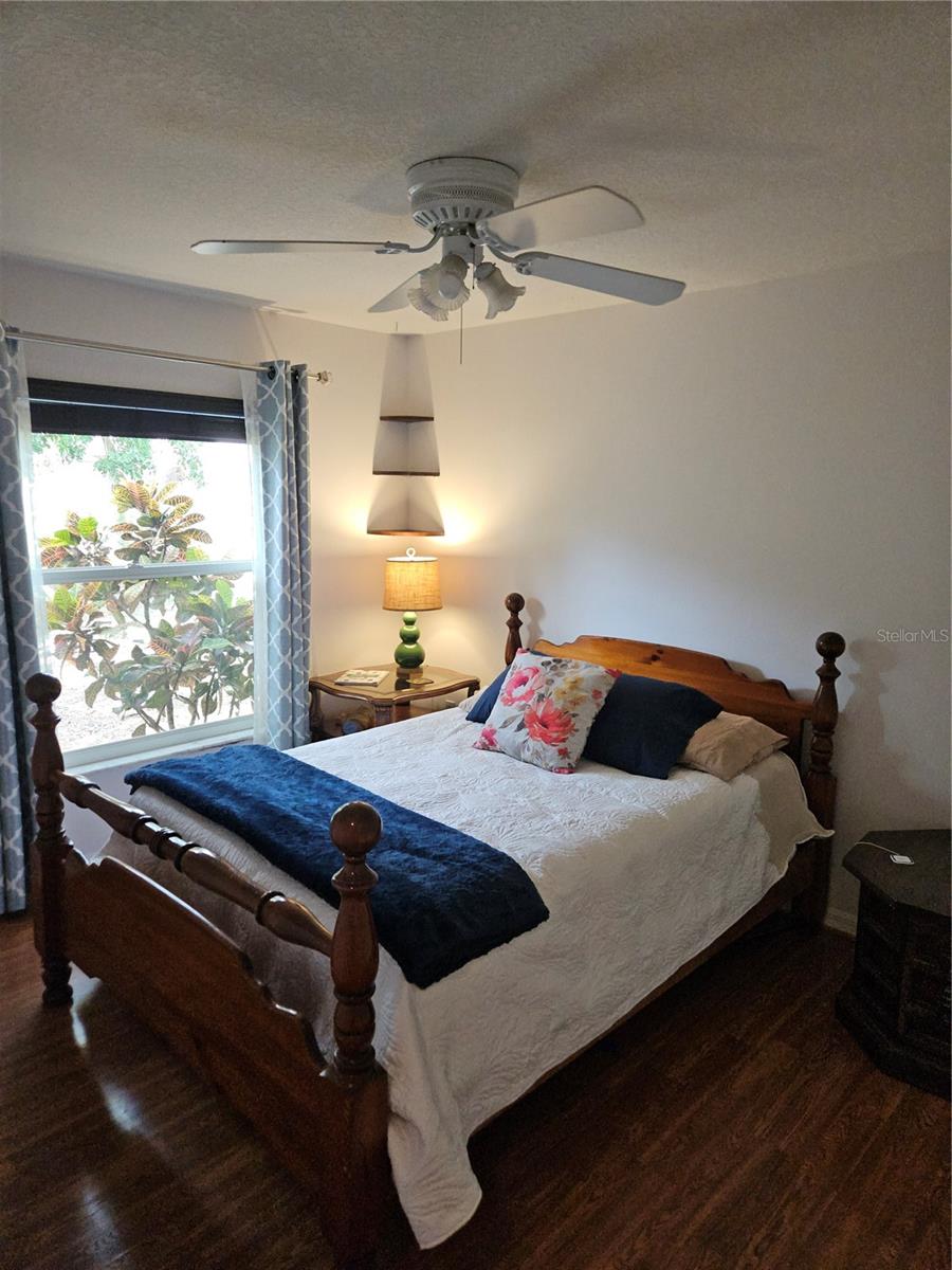LAKE SARASOTA - Residential