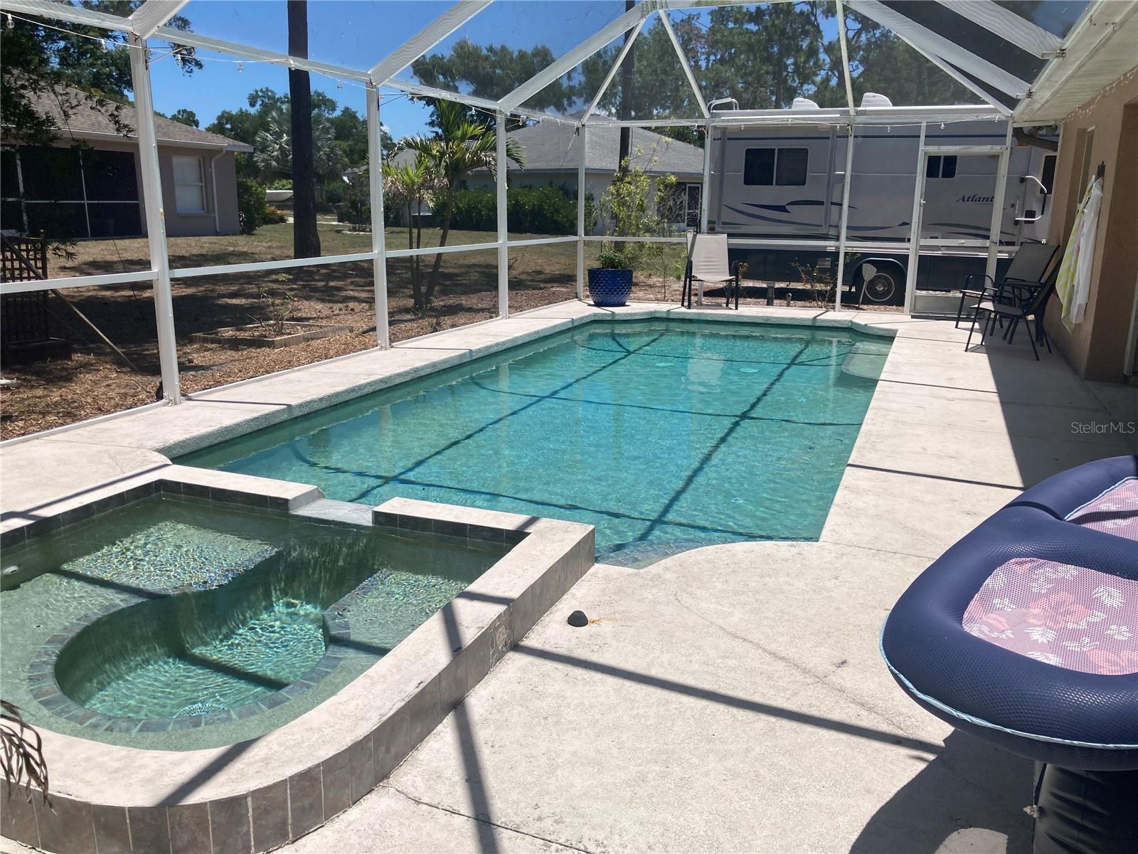 LAKE SARASOTA - Residential
