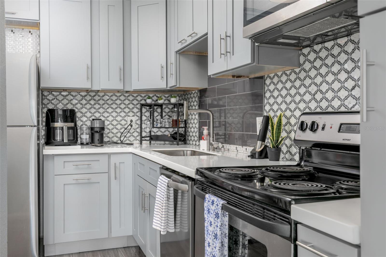 WATERSIDE AT COQUINA KEY SOUTH - Residential