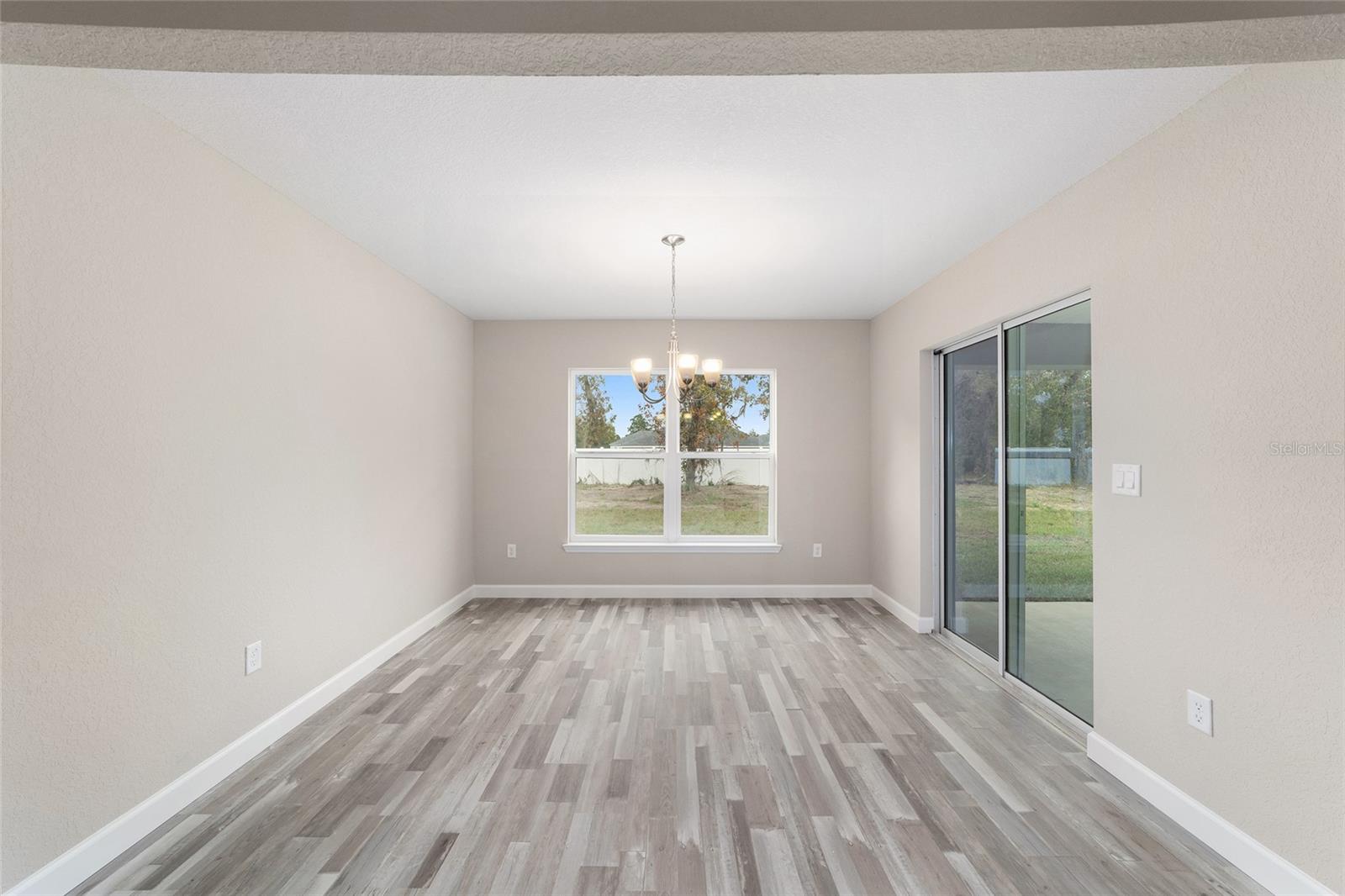 OCALA WATERWAY ESTATE - Residential