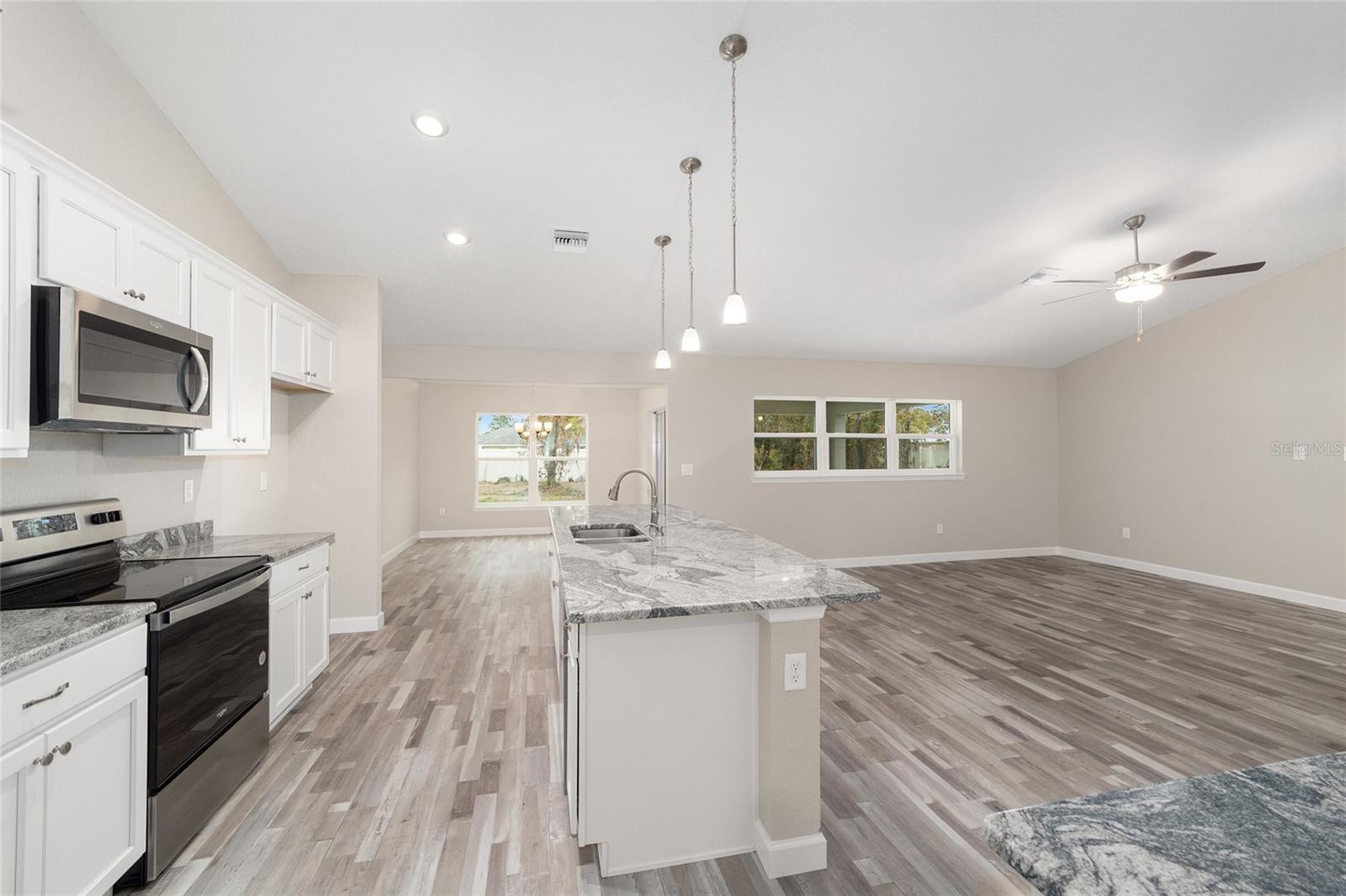 OCALA WATERWAY ESTATE - Residential