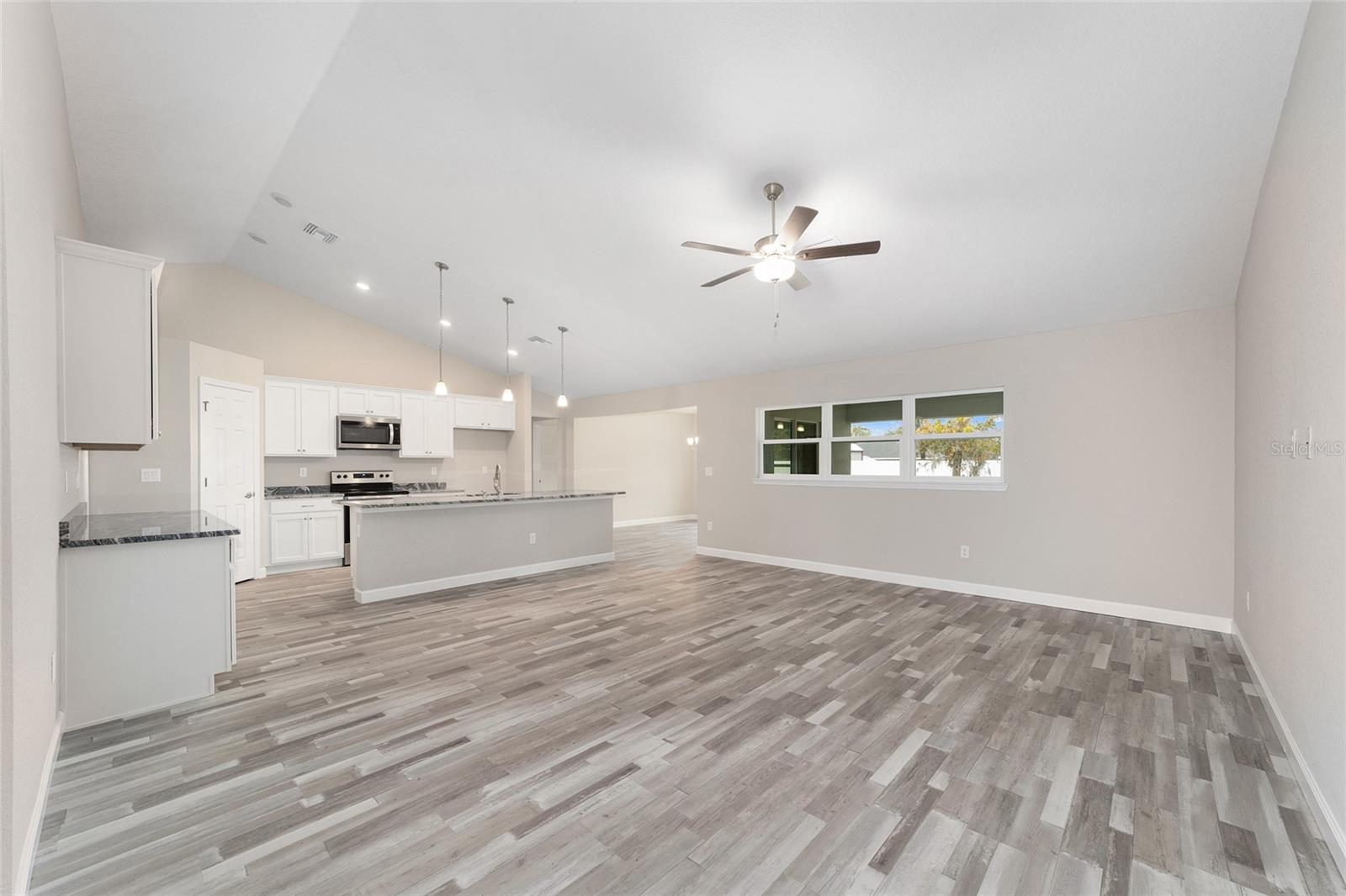 OCALA WATERWAY ESTATE - Residential