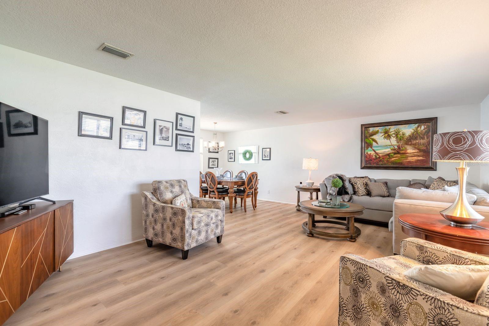 OAKVIEW HEIGHTS - Residential