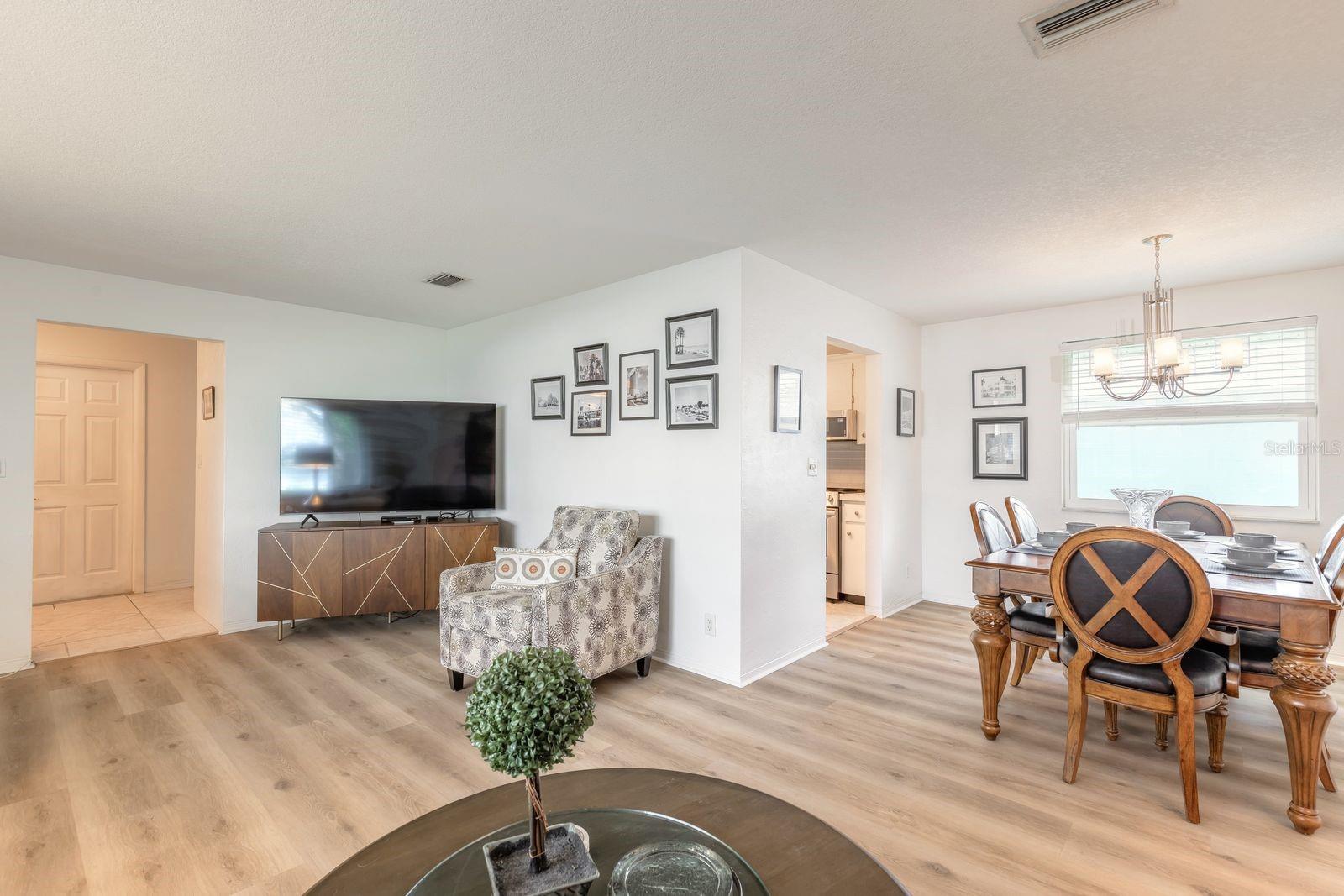 OAKVIEW HEIGHTS - Residential