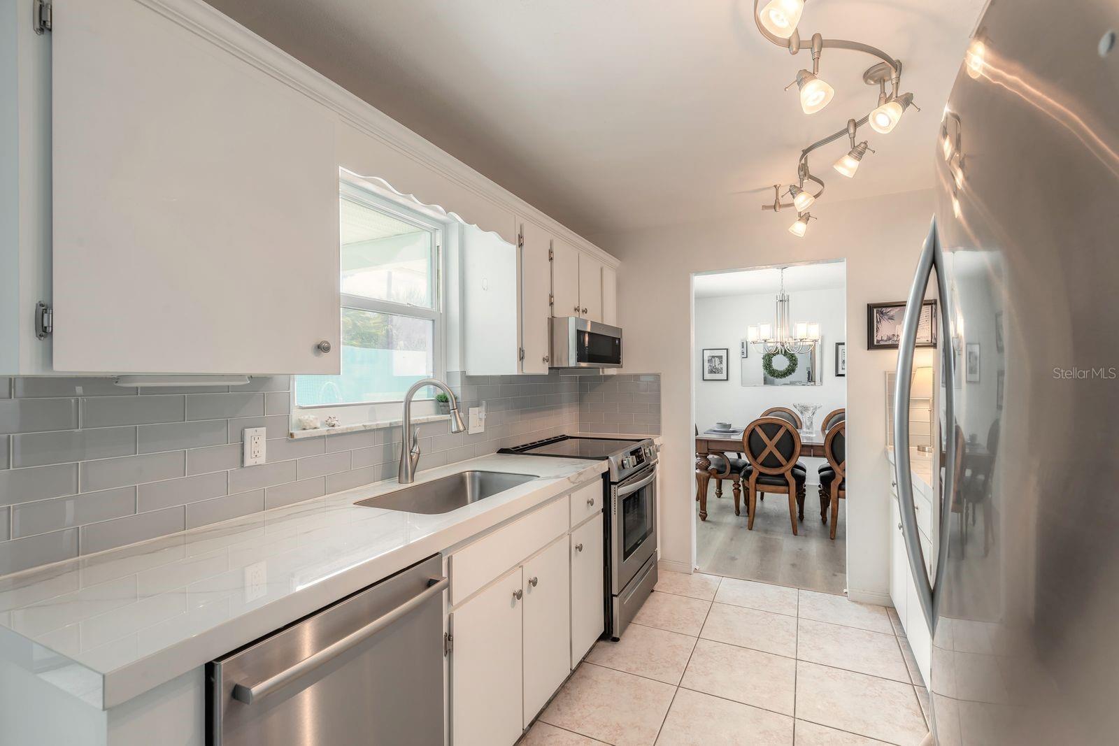 OAKVIEW HEIGHTS - Residential