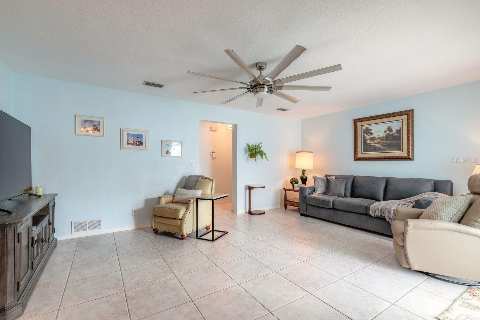 OAKVIEW HEIGHTS - Residential