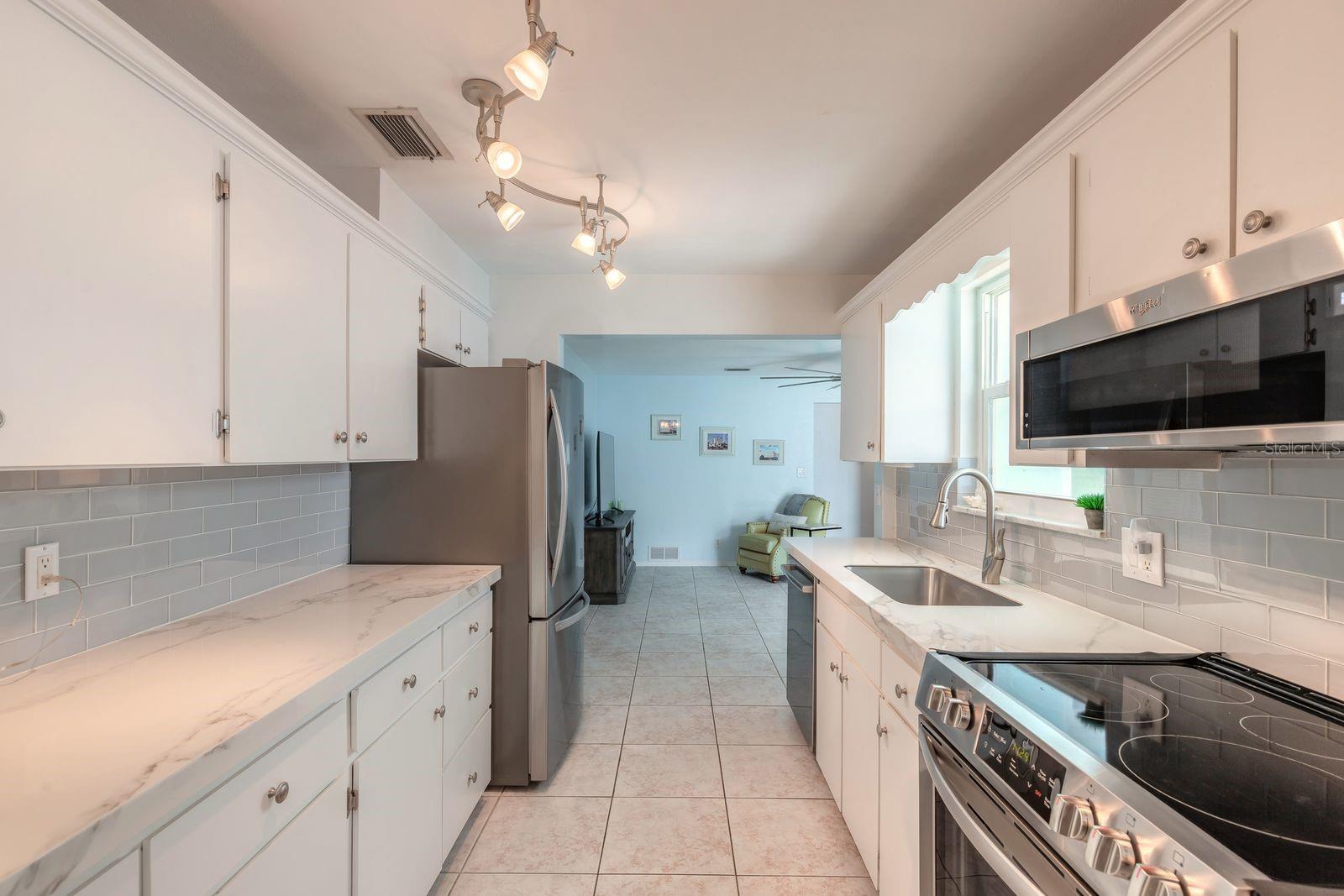 OAKVIEW HEIGHTS - Residential