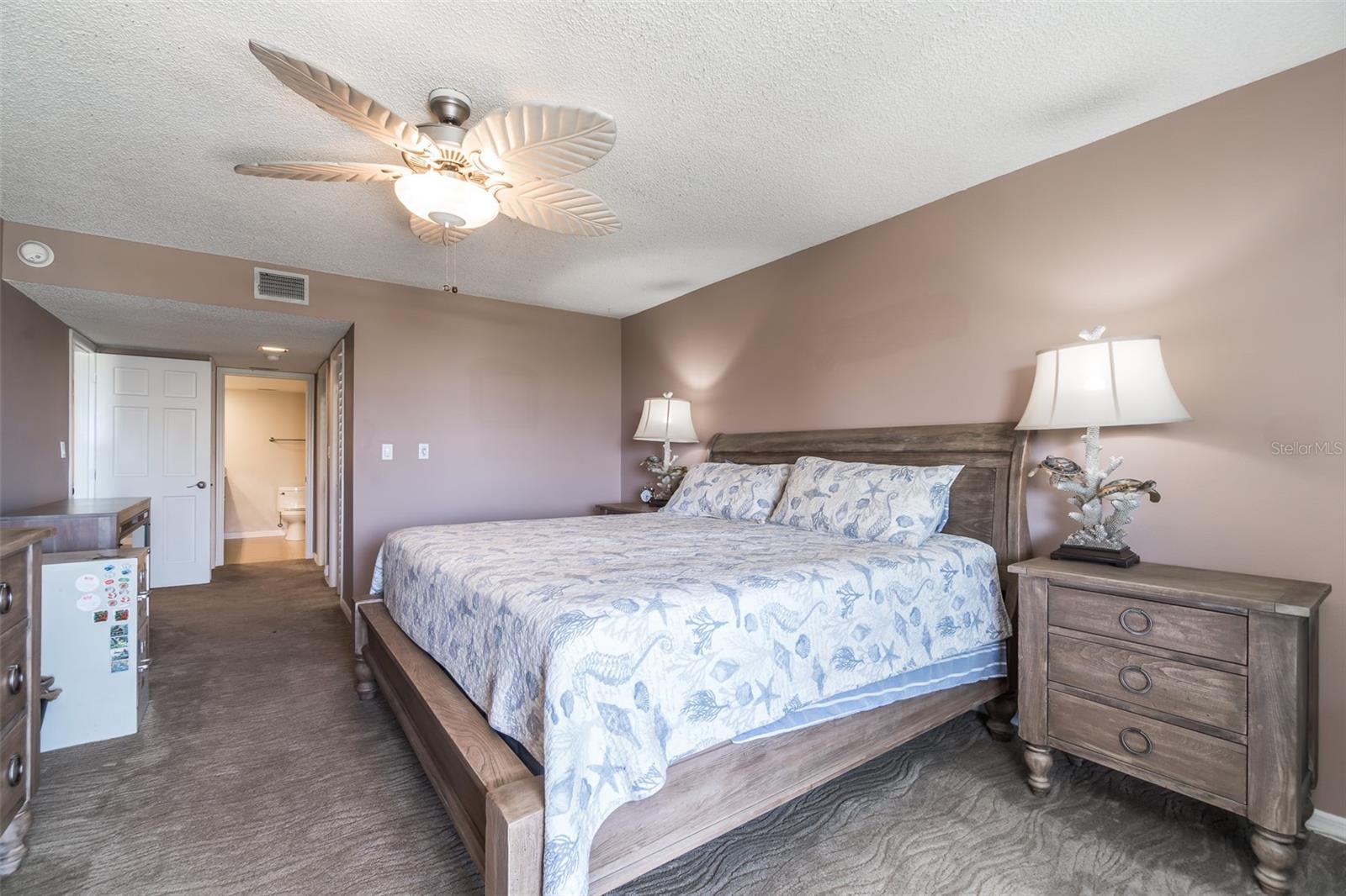 SILVER SANDS BEACH & RACQUET CLUB - Residential