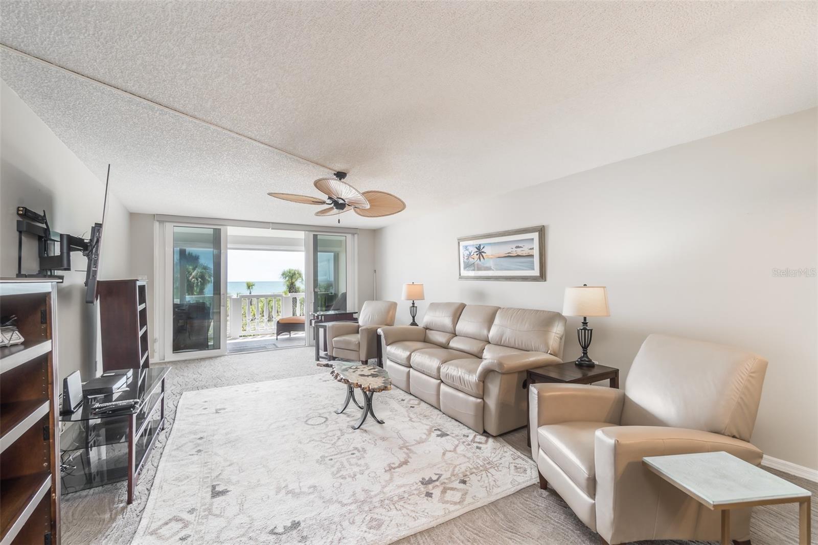 SILVER SANDS BEACH & RACQUET CLUB - Residential