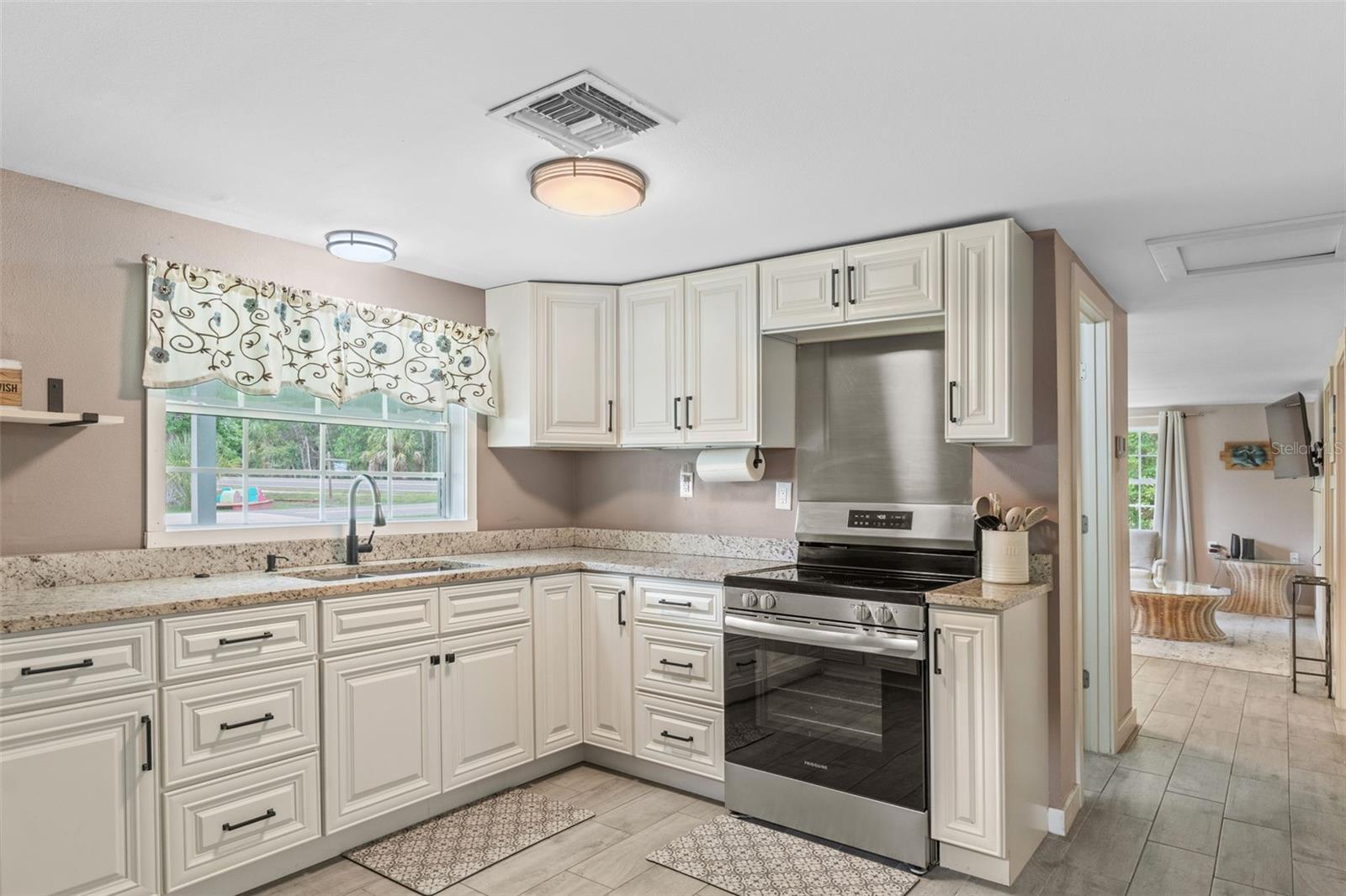WEEKI WACHEE GARDENS - Residential