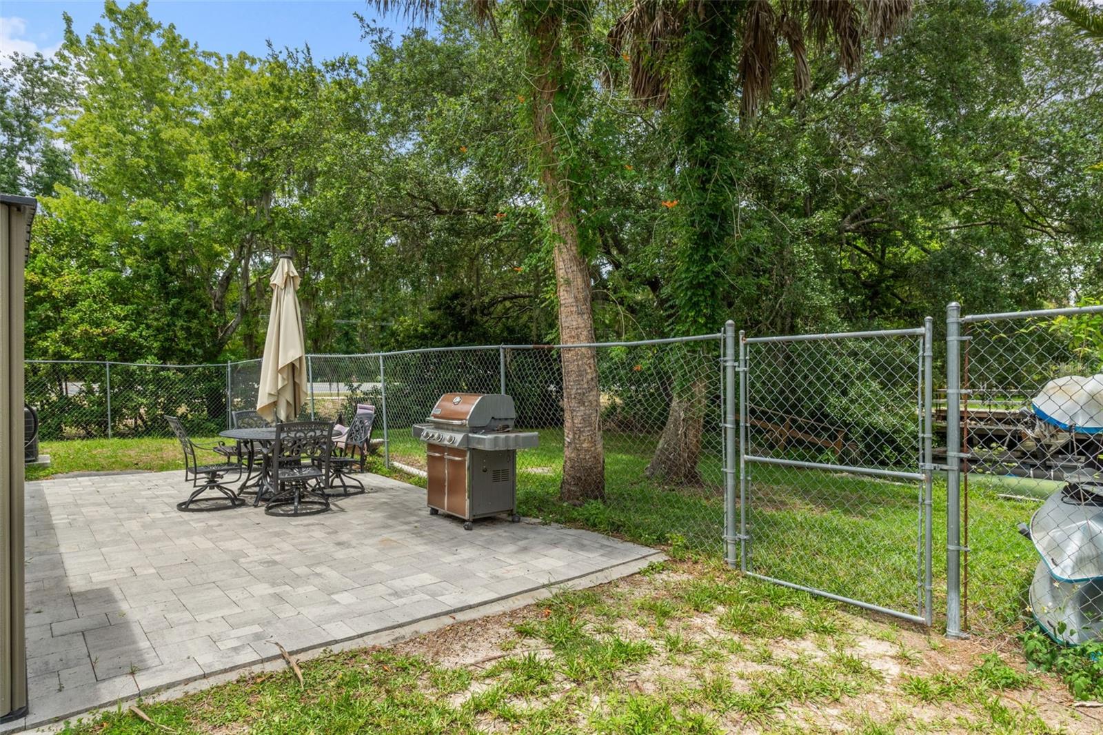 WEEKI WACHEE GARDENS - Residential