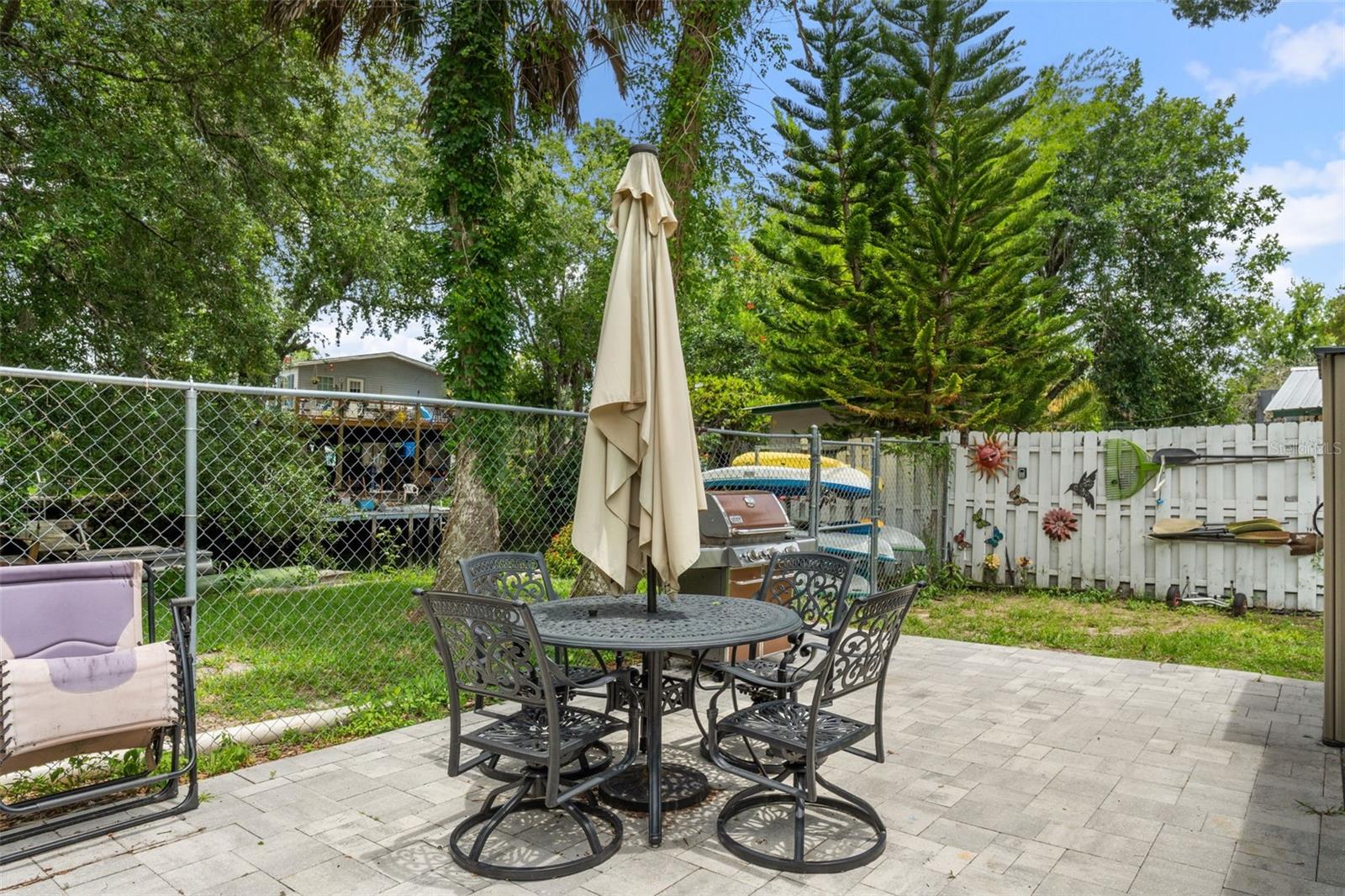 WEEKI WACHEE GARDENS - Residential