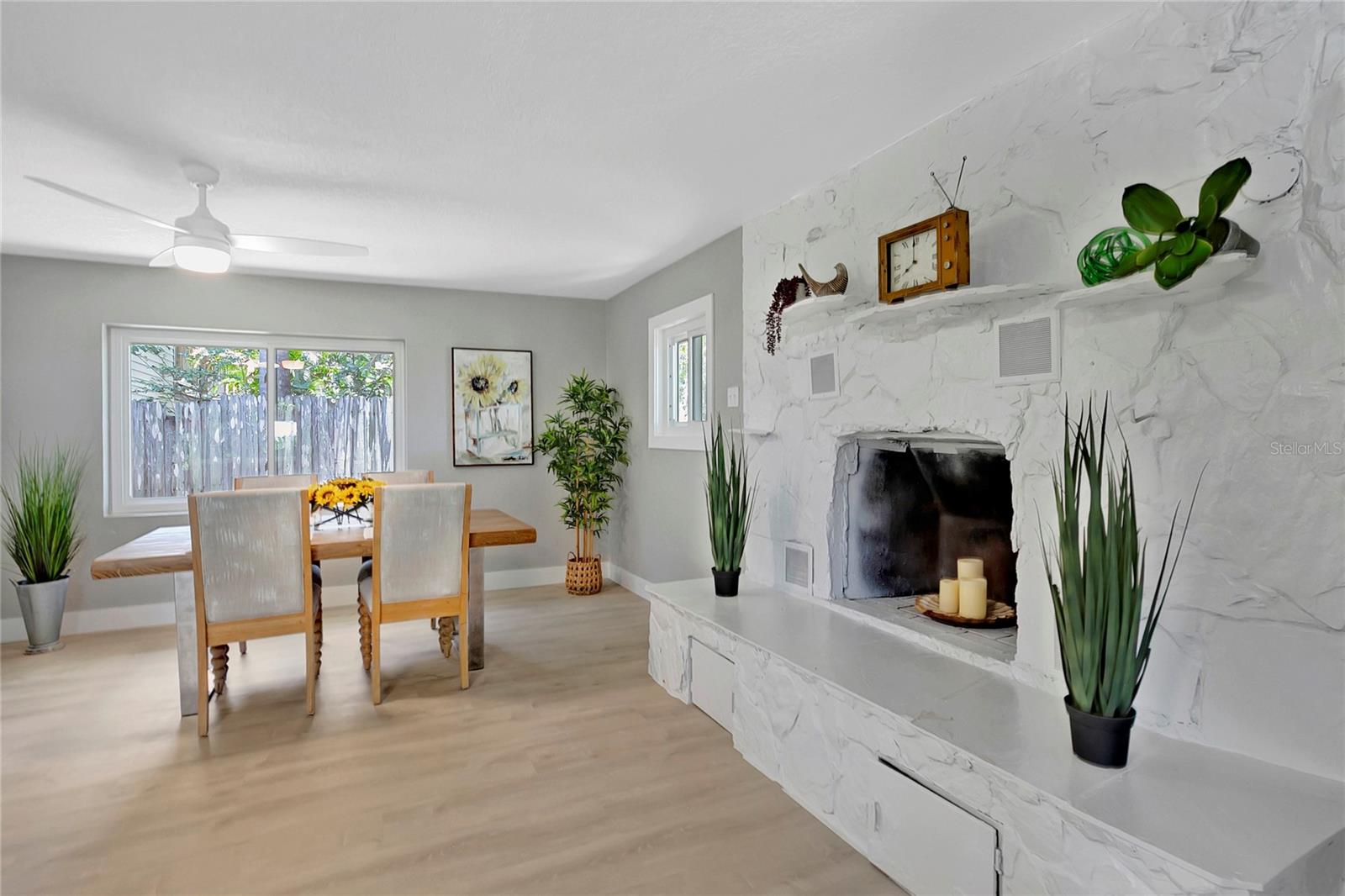 LINDENHURST - Residential Income
